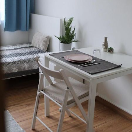 Altair Airport Apartman Vecses Bagian luar foto