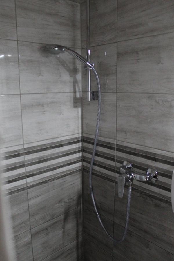 Altair Airport Apartman Vecses Bagian luar foto